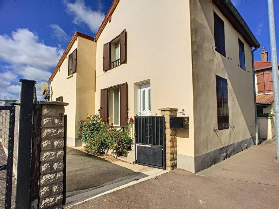 L'Hirondelle Du Faubourg Villa บา-ซู-โรบ ภายนอก รูปภาพ