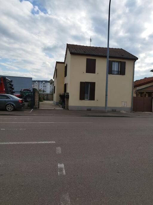 L'Hirondelle Du Faubourg Villa บา-ซู-โรบ ภายนอก รูปภาพ